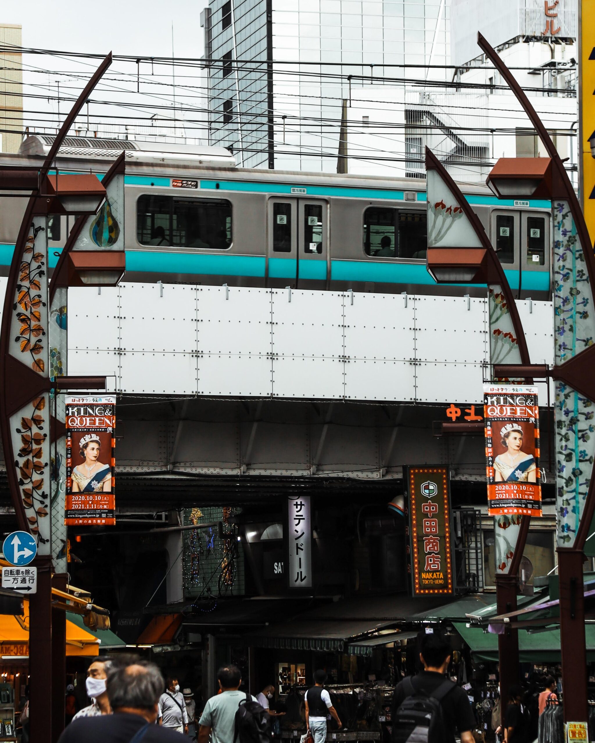 なぜ日本だけ給料が上がらない？物価高の本当の理由